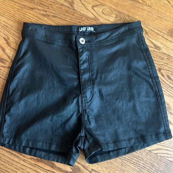JCJQ Pants - JCJO Leather Shorts